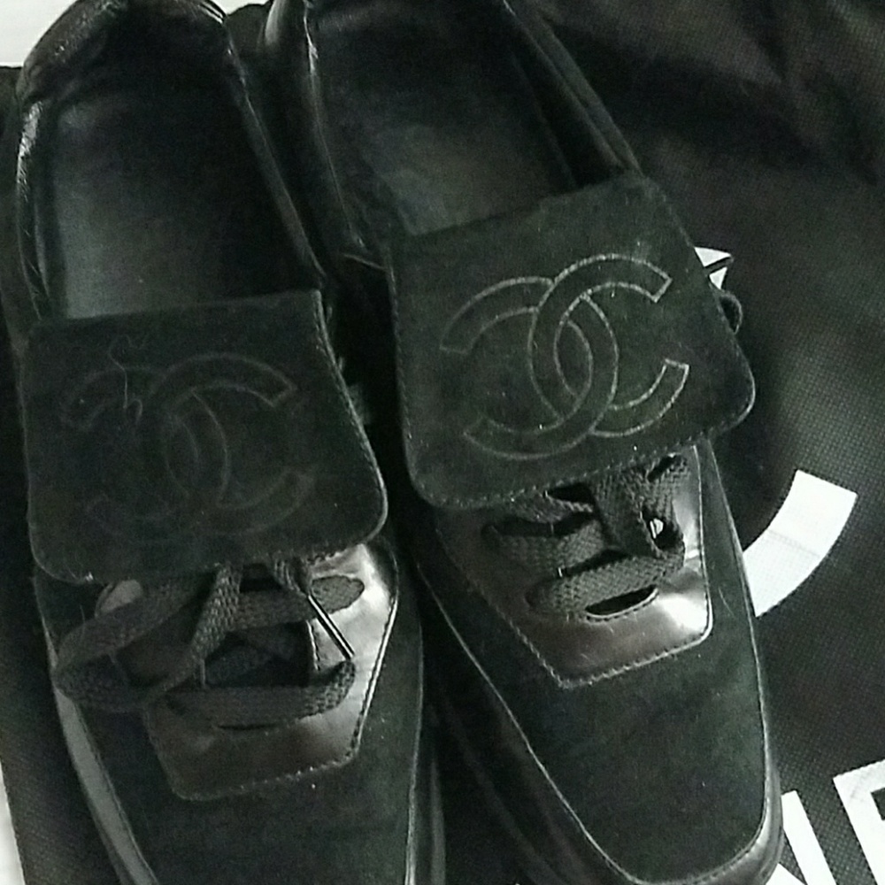Authentic Chanel sneakers w/o dust bag - Picture 2 of 6